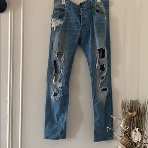Distressed slim fit jeans